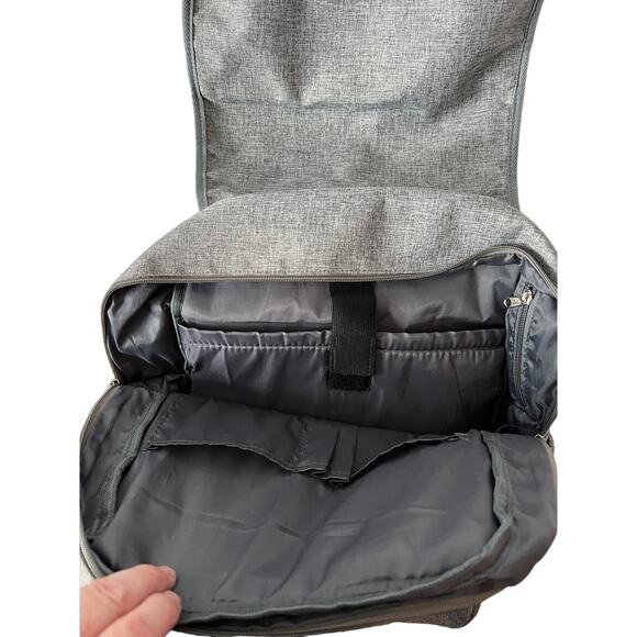 HFSX Top Loading Gray Backpack - Picture 4 of 5